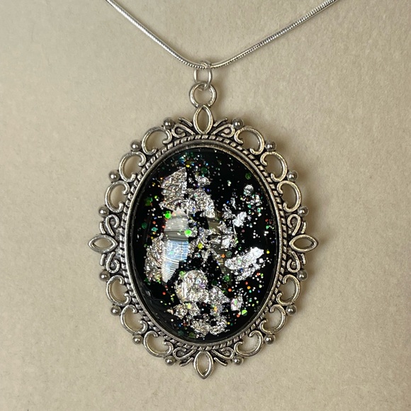 Handmade glass gem galaxy filigree marble pendant with chain - Picture 2 of 6